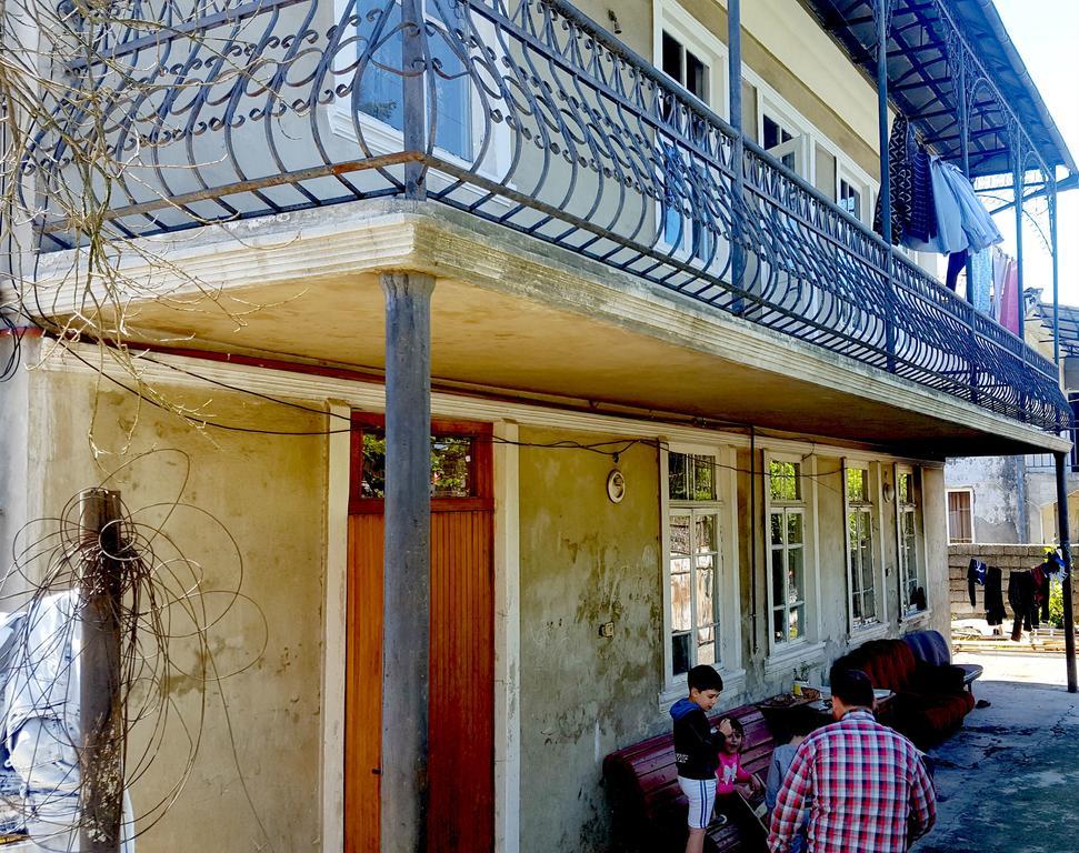 Medea'S Guest House Батуми Экстерьер фото